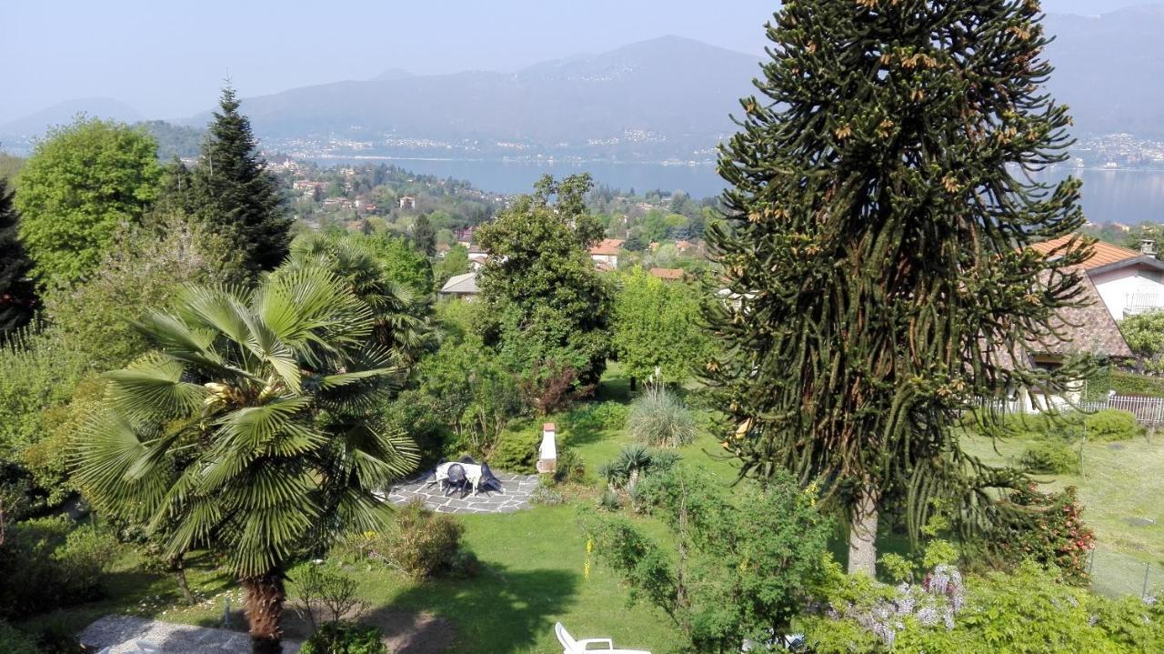 Ferienwohnung Giardino Porto Valtravaglia Exterior foto